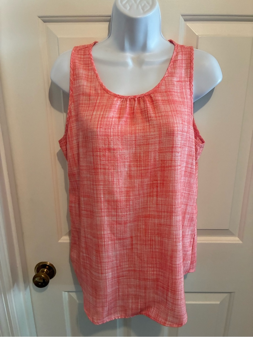Van Heusen Sleeveless Coral Plaid Scoop Neck Women's Top, Small